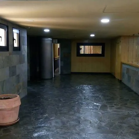 Montegorbea Apartment *